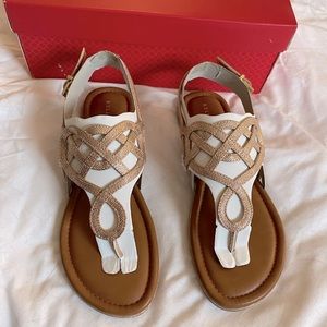 Kelly & Katie Rose Gold strappy sandals Size 8 NIB